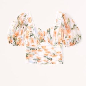 ISO Abercrombie & Fitch Floral Ruched Puff Sleeve Sweetheart Top in size small